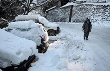 PHOTOS: पहाड़ों पर हुई बर्फबारी से फिर बढ़ी मैदानी इलाकों में ठंड, शिमला में -1 डिग्री तक पहुंचा तापमान