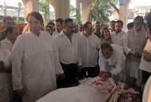 PHOTOS: रितु नंदा के अंतिम दर्शन के लिए पहुंचा कपूर और बच्चन परिवार, अंतिम संस्कार की तैयारी शुरू