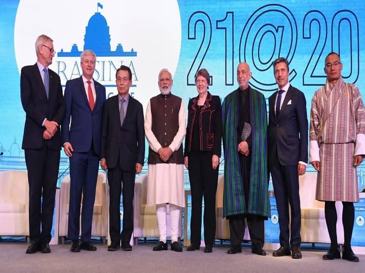 Raisina Dialogue Globalizing the New Century Form रायसीना डायलॉग: नई सदी का स्वरूप गढ़ता वैश्विक नज़रिया