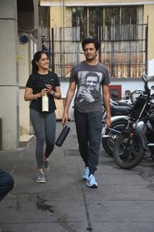 Spotted: वर्क आउट के बाद एक से एक हॉट लुक में स्पॉट हुईं मलाइका से लेकर जाह्नवी, यहां देखिए सेलेब्स की तस्वीरें