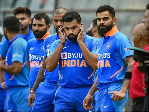 Ind vs Aus: राजकोट में करना होगा पलटवार, नहीं तो ऑस्ट्रेलिया के खिलाफ सीरीज गंवा देगी टीम इंडिया Ind vs Aus: राजकोट में करना होगा पलटवार, नहीं तो ऑस्ट्रेलिया के खिलाफ सीरीज गंवा देगी टीम इंडिया
