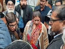 दिल्ली चुनाव: कम नहीं हो रही आम आदमी पार्टी की मुश्किलें, राजौरी गार्डन के उम्मीदवार पर लगे गंभीर आरोप