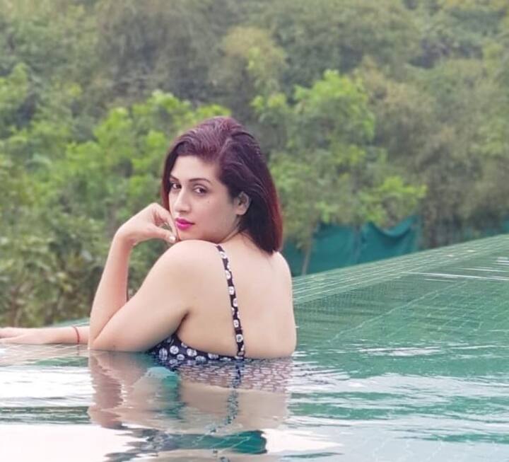 बता दें अभिनेत्री आए दिन जहां भी जाती हैं अपने इंस्टाग्राम पर अपनी खूबसूरत तस्वीरें शेयर करती रहती हैं. उनके चाहने वाले हमेशा अपनी पसंदीदा अभिनेत्री की तस्वीरों का इंतजार करते हैं. (तस्वीर: इंस्टाग्राम)