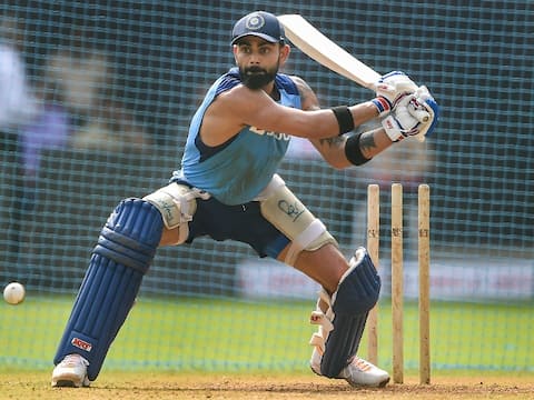 साल 2011 वर्ल्ड कप फाइनल के अलावा विराट कोहली को पसंद है ये बेहतरीन मैच साल 2011 वर्ल्ड कप फाइनल के अलावा विराट कोहली को पसंद है ये बेहतरीन मैच