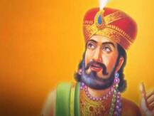 विदुर नीति: धन का प्रयोग दूसरों को नीचा दिखाने के लिए जो करता है, लक्ष्मी उससे रूठ जाती हैं