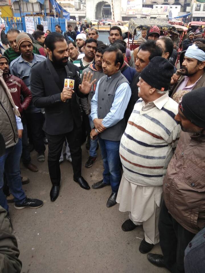 चांदनी चौक के फव्वारा चौक पर लगी चुनावी चौपाल