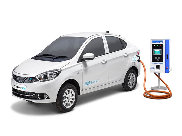 These electric cars are making a boom in the Indian market TATA Hyundai MG भारतीय बाजार में धूम मचा रही हैं ये इलेक्ट्रिक कारें, जानिए कीमत और फीचर्स