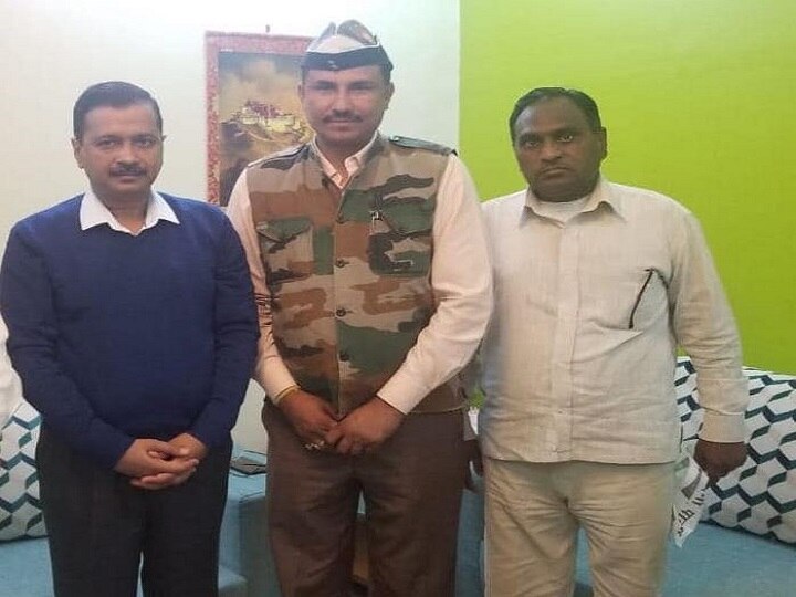 Delhi cantt MLA Commando Surender Quits AAP, set to fight on NCP ticket  दिल्ली चुनाव: AAP को लगा झटका, विधायक कमांडो सुरेंद्र ने छोड़ी पार्टी