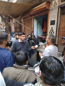 Delhi Election: 'दिल्ली वाले ऑटो राजा' पहुंचे गांधीनगर, जाना इलाके का मूड