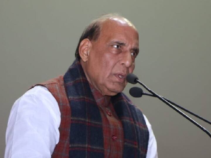 रक्षा मंत्री राजनाथ सिंह शुक्रवार को करेंगे लेह-लद्दाख का दौरा, थलसेना प्रमुख जनरल एम एम नरवणे भी होंगे शामिल RAJNATH SINGH LEH VISIT AS INDIA CHINA AGREED FOR DISENGAGEMENT & DE-ESCLATION ann रक्षा मंत्री राजनाथ सिंह शुक्रवार को करेंगे लेह-लद्दाख का दौरा, थलसेना प्रमुख जनरल एम एम नरवणे भी होंगे शामिल