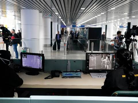 चीन में कोरोना वायरस से अब तक 41 लोगों की मौत, केरल, मुंबई, बेंगलुरू में 11 को निगरानी में रखा गया चीन में कोरोना वायरस से अब तक 41 लोगों की मौत, केरल, मुंबई, बेंगलुरू में 11 को निगरानी में रखा गया