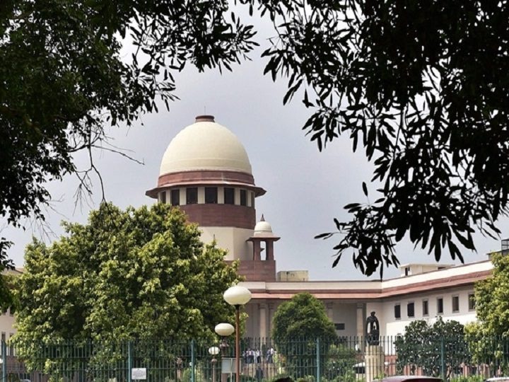सुप्रीम कोर्ट ने राज्य स्तर पर अल्पसंख्यकों की पहचान करने को लेकर दायर याचिका पर केंद्र को भेजा नोटिस Supreme Court sent notice to the Center on a petition filed to identify minorities at the state level सुप्रीम कोर्ट ने राज्य स्तर पर अल्पसंख्यकों की पहचान करने को लेकर दायर याचिका पर केंद्र को भेजा नोटिस