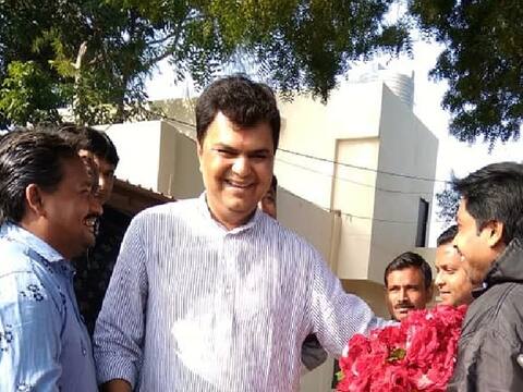 गुजरात: BJP विधायक केतन इनामदार ने दिया इस्तीफा, कांग्रेस ने पार्टी में शामिल होने का दिया न्योता गुजरात: BJP विधायक केतन इनामदार ने दिया इस्तीफा, कांग्रेस ने पार्टी में शामिल होने का दिया न्योता