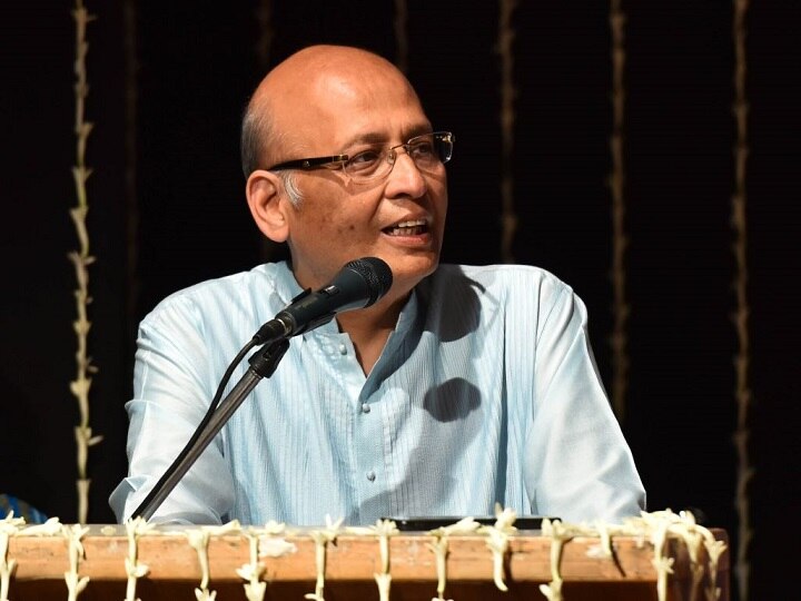 aazadi slogans have no place in a protest against CAA says Abhishek Singhvi योगी की चेतावनी के बाद कांग्रेस नेता सिंघवी भी बोले- ‘आजादी’ के नारों की प्रदर्शन में कोई जगह नहीं