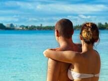 मां को हनीमून पर साथ ले गई थी बेटी, दामाद के साथ फरार हुई सास, नए रिश्ते के साथ अब जारी है सफर