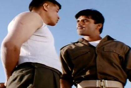 सुनील शेट्टी बॉर्डर फिल्म का डायलॉग-शायद तुम नहीं जानते...ये धरती शेर भी पैदा करती है.