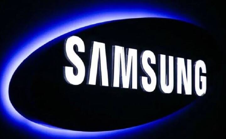 सैमसंग ने 21 फीसदी मार्केटशेयर के साथ भारतीय स्मार्टफोन बाजार में अपना दूसरा स्थान बरकरार रखा है. हालांकि कंपनी ने 2019 के दौरान 5 फीसदी मार्केट शेयर का नुकसान हुआ लेकिन रेवेन्यू के मामले में सैमसंग सबसे बड़ा स्मार्टफोन ब्रांड बना हुआ है.