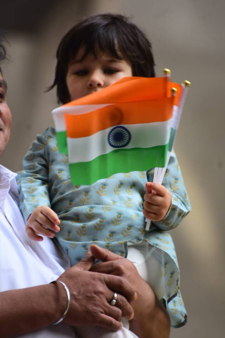 अब गणतंत्र दिवस के मौके पर उनकी ये खास तस्वीरें आई हैं, जो कि सोशल मीडिया पर छाने वाली हैं. (तस्वीर: मानव मंगलानी)