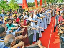 केरल में CAA के खिलाफ 70 लाख लोगों ने बनाई मानव श्रृंखला, कोलकाता में भी 11 KM तक जुटे लोग