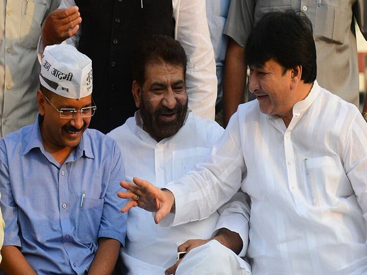 दिल्ली चुनाव: मटिया महल से पांच बार विधायक रह चुके हैं शोएब इकबाल, इस बार AAP ने लगाया दांव Delhi 2020 Assembly Election, Matia Mahal, VIP Candidate, Shoaib Iqbal दिल्ली चुनाव: मटिया महल से पांच बार विधायक रह चुके हैं शोएब इकबाल, इस बार AAP ने लगाया दांव