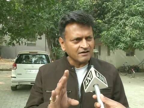 जेडीयू नेता अजय आलोक ने प्रशांत किशोर को बताया 'कोरोनावायरस', कहा- वो भरोसे के लायक नहीं जेडीयू नेता अजय आलोक ने प्रशांत किशोर को बताया 'कोरोनावायरस', कहा- वो भरोसे के लायक नहीं