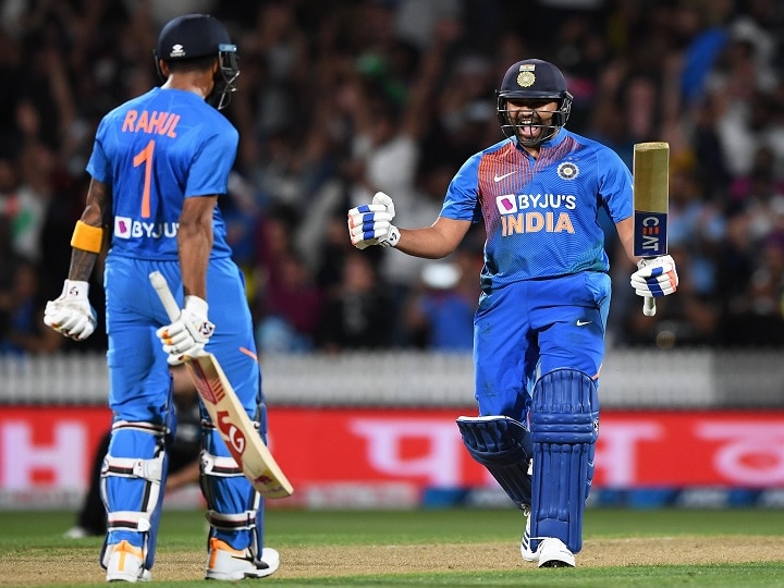India vs New Zealand Rohit Sharma says Never done that before batting in Super Over IND vs NZ: सुपर ओवर में 2 छक्के जड़कर भारत को जीत दिलाने वाले रोहित शर्मा ने दिया ये बड़ा बयान