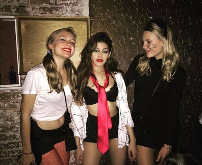 (सभी तस्वीरें - इंस्टाग्राम @alaya.f)