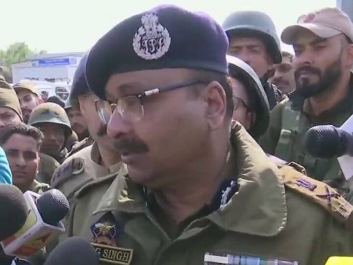 Jammu and Kashmir: M-4 American Carbine recovered from Nagrota जम्मू: एनकाउंटर में सुरक्षाबलों ने 3 आतंकियों को किया ढेर, भारी मात्रा में हथियार और गोला बारूद बरामद