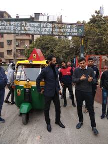 'दिल्ली वाले ऑटो राजा' ने जाना मनीष सिसोदिया के चुनावी क्षेत्र पटपड़गंज के लोगों का मूड