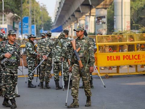 दिल्ली चुनाव में करीब 90 हजार सुरक्षाकर्मी रहेंगे तैनात, शाहीन बाग के लिए विशेष बंदोबस्त दिल्ली चुनाव में करीब 90 हजार सुरक्षाकर्मी रहेंगे तैनात, शाहीन बाग के लिए विशेष बंदोबस्त