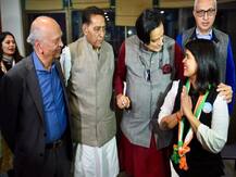 दिल्ली चुनाव: परिवार को बढ़ाने में कांग्रेस सबसे आगे, AAP-BJP भी अछूते नहीं