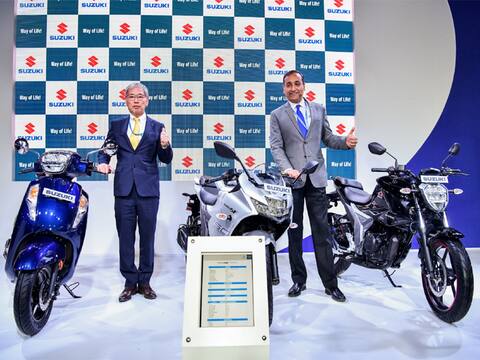 Auto Expo 2020 में Suzuki ने पेश की GSXRR MotoGP, Katana और VStorm 650 XT, जानें Auto Expo 2020 में Suzuki ने पेश की GSXRR MotoGP, Katana और VStorm 650 XT, जानें