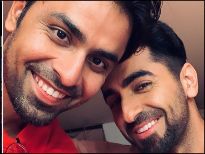 jitender kumar opens up about his first meeting with ayushman khurana मजेदार थी आयुष्मान संग जितेंद्र की पहली मुलाकात, सेक्सुअलिटी को लेकर हुई थी ये बातें