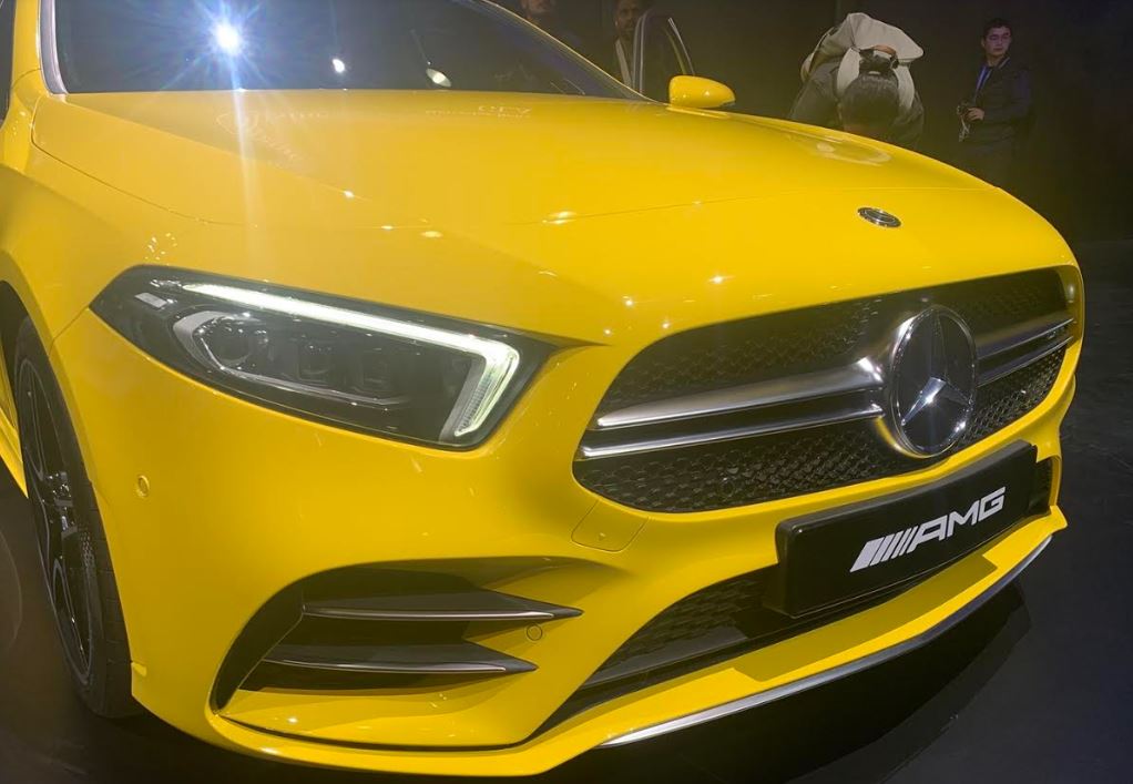 Auto Expo 2020 में मर्सिडीज बेंज ने पेश की चार लग्जरी कारें, जानें कीमत और खूबियां