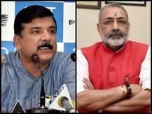 दिल्ली चुनाव: संजय सिंह का गिरिराज सिंह पर गंभीर आरोप, कहा- रिठाला में बांटे पैसे