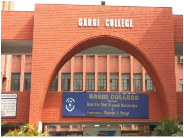 Case of molestation of female students of Gargi College has been heard in Parliament दिल्ली: गार्गी कॉलेज में छात्राओं से छेड़छाड़ का मामला संसद में गूंजा, सरकार ने कहा- उचित कार्रवाई  होगी