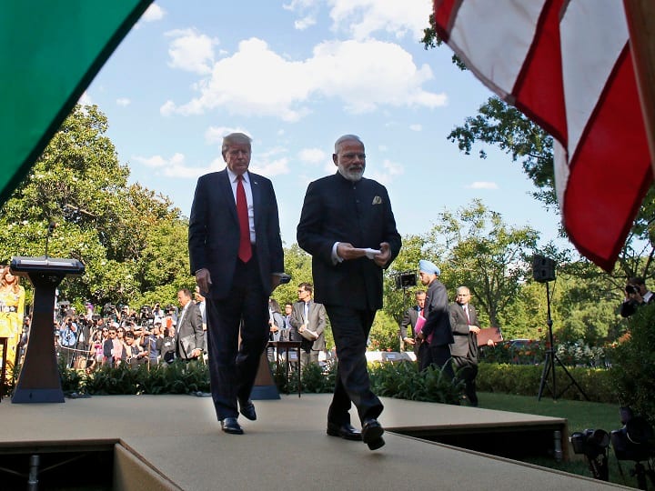 ट्रंप के दौरे से पहले अमेरिकी अधिकारी ने कहा- भारत अमेरिका ट्रेड टॉक में मेक इन इंडिया सबसे बड़ी बाधा Make in India campaign makes discussion on trade difficult says senior US Administration ट्रंप के दौरे से पहले अमेरिकी अधिकारी ने कहा- भारत अमेरिका ट्रेड टॉक में मेक इन इंडिया सबसे बड़ी बाधा