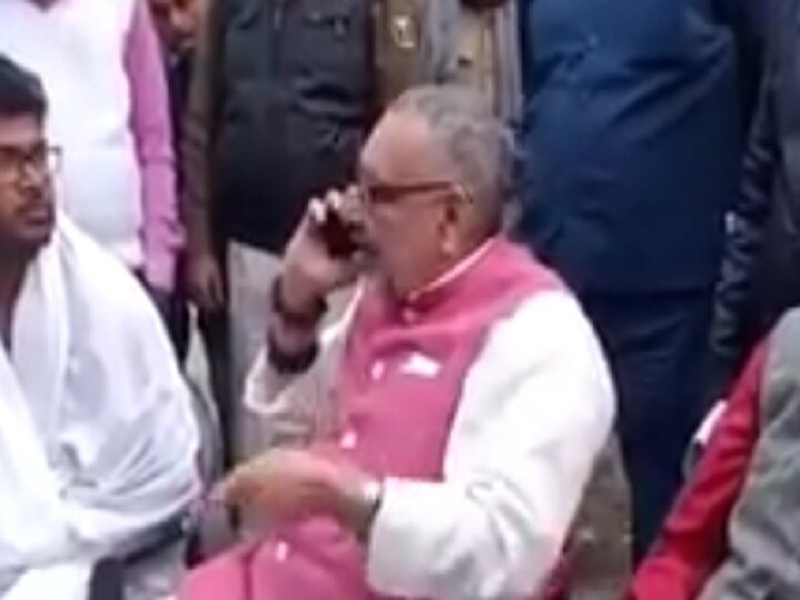 The second video of Union Minister Giriraj Singh scolding the SP went viral केंद्रीय मंत्री गिरिराज सिंह का एसपी को डांटने का दूसरा वीडियो वायरल