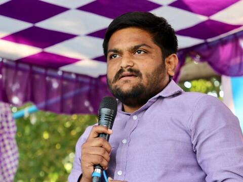 पत्नी किंजल का दावा- 18 जनवरी से लापता हैं हार्दिक पटेल, गिरफ्तारी के बाद से पुलिस नहीं दे रही जानकारी पत्नी किंजल का दावा- 18 जनवरी से लापता हैं हार्दिक पटेल, गिरफ्तारी के बाद से पुलिस नहीं दे रही जानकारी