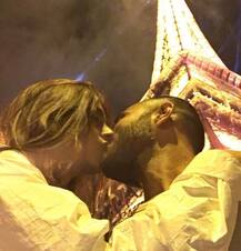 IN Pics: प्यार के रंग में रंगी दिखी सोनम कपूर से लेकर सुष्मिता सेन, ऐसे किया  Valentines Day सेलिब्रेट