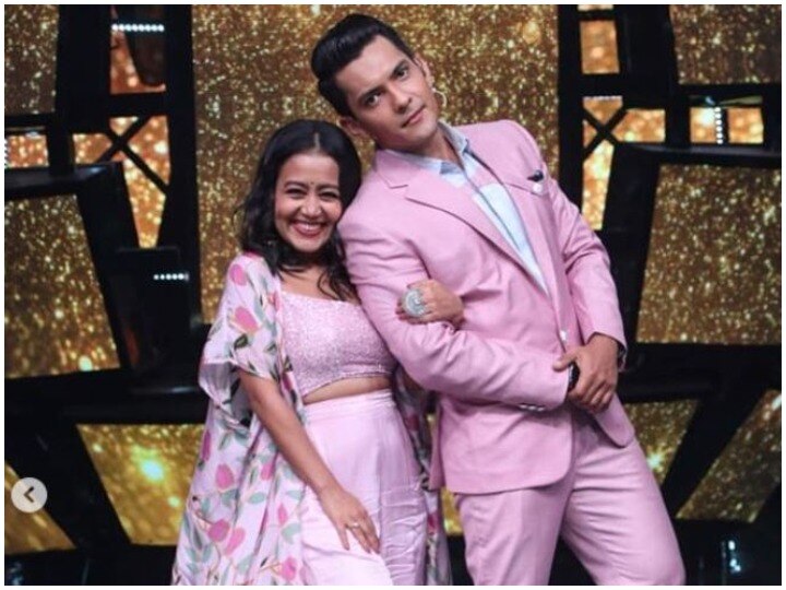 Neha Kakkar Aditya Narayan Wedding Video Goes Viral Over Social Video नेहा कक्कड़ और आदित्य 