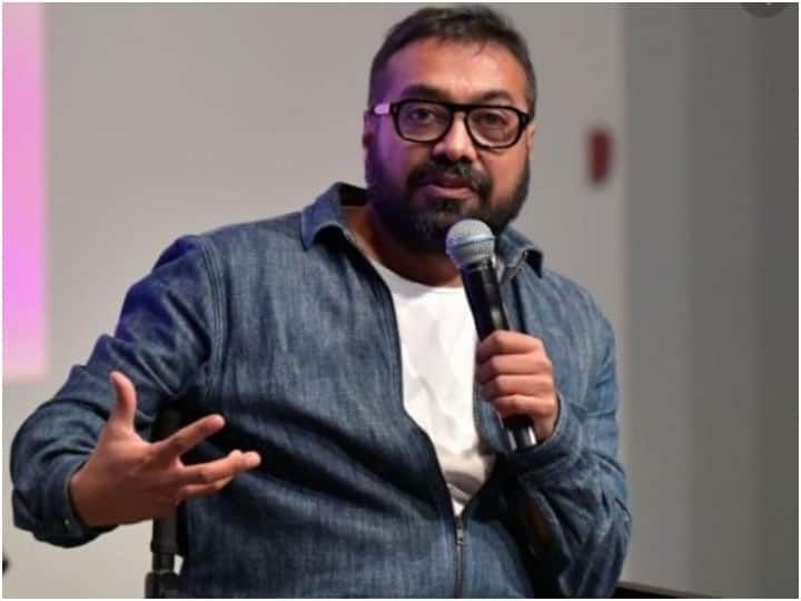 जामिया यूनिवर्सिटी पहुंचे अनुराग कश्यप बोले, 'ये सब्र की लड़ाई है हम अब चुप नहीं बैठेंगे' Filmmaker Anurag Kashyap At Jamia Millia Islamia ,Its Fight Of Patience जामिया यूनिवर्सिटी पहुंचे अनुराग कश्यप बोले, 'ये सब्र की लड़ाई है हम अब चुप नहीं बैठेंगे'