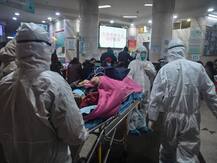 कोरोना वायरस: चीन में संक्रमित बच्ची और मां को इलाज के बाद अस्पताल से मिली छुट्टी