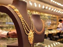 Jewellery को लेकर हुए विवाद के बाद बेटी ने पिया फिनाइल, मां ने 7वीं मंजिल से कूदकर दी जान