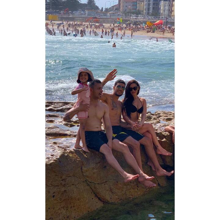 बीते दिनों कृष्णा श्रॉफ ने मुंबई मिरर से बात करते हुए अपने इस नए रिश्ते को लेकर कई जानकारी दी थी. उन्होंने बताया कि वो इबान हेम्स को पिछले चार महीने से डेट कर रही हैं और उनकी मुलाकात किसी कॉमन फ्रेंड के ज़रिए हुई थी.