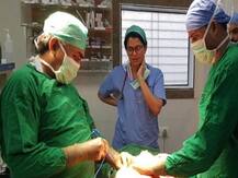 महाराष्ट्र: महिला के पेट से निकला 15 किलो का ट्यूमर, सात घंटे चला ऑपरेशन