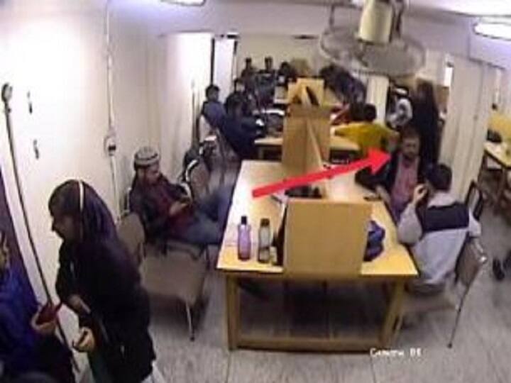 जामिया हिंसा वीडियो: पुलिस की कार्रवाई के दौरान मौजूद छात्र ने बताई आपबीती Jamia Milia violence video- student Arslaan Shared his views during the police action जामिया हिंसा वीडियो: पुलिस की कार्रवाई के दौरान मौजूद छात्र ने बताई आपबीती