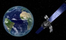 गुजरात में कांडला पोर्ट के नजदीक एक निर्जन टापू पर मिला भारत में प्रतिबंधित सेटेलाइट फोन 'थुराया'