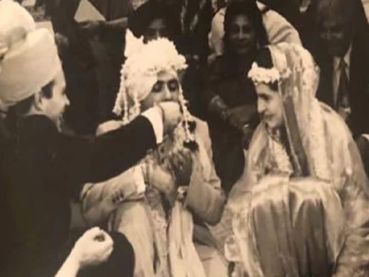 Priyanka Gandhi shares an emotional post on her 23rd wedding anniversary शादी की 23वीं सालगिरह: प्रियंका गांधी ने सोशल मीडिया पर इमोशनल पोस्ट में शेयर कीं पुरानी यादें