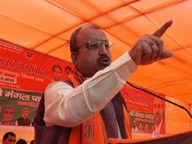 बिहारः स्वास्थ्य मंत्री के काफिले के आगे लेट गए नियोजित शिक्षक, समझाने के बाद हटे